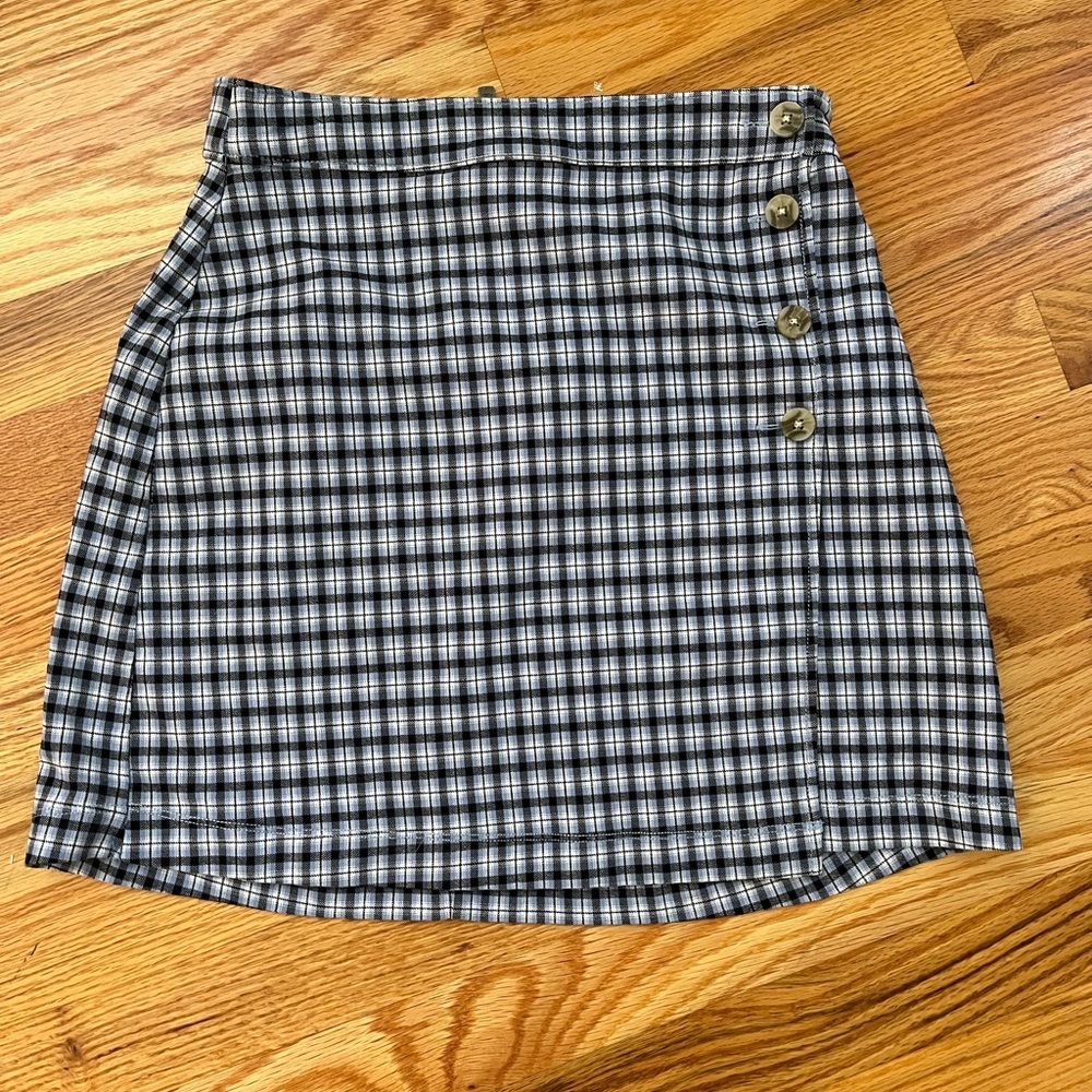Hollister women’s size small skirt.